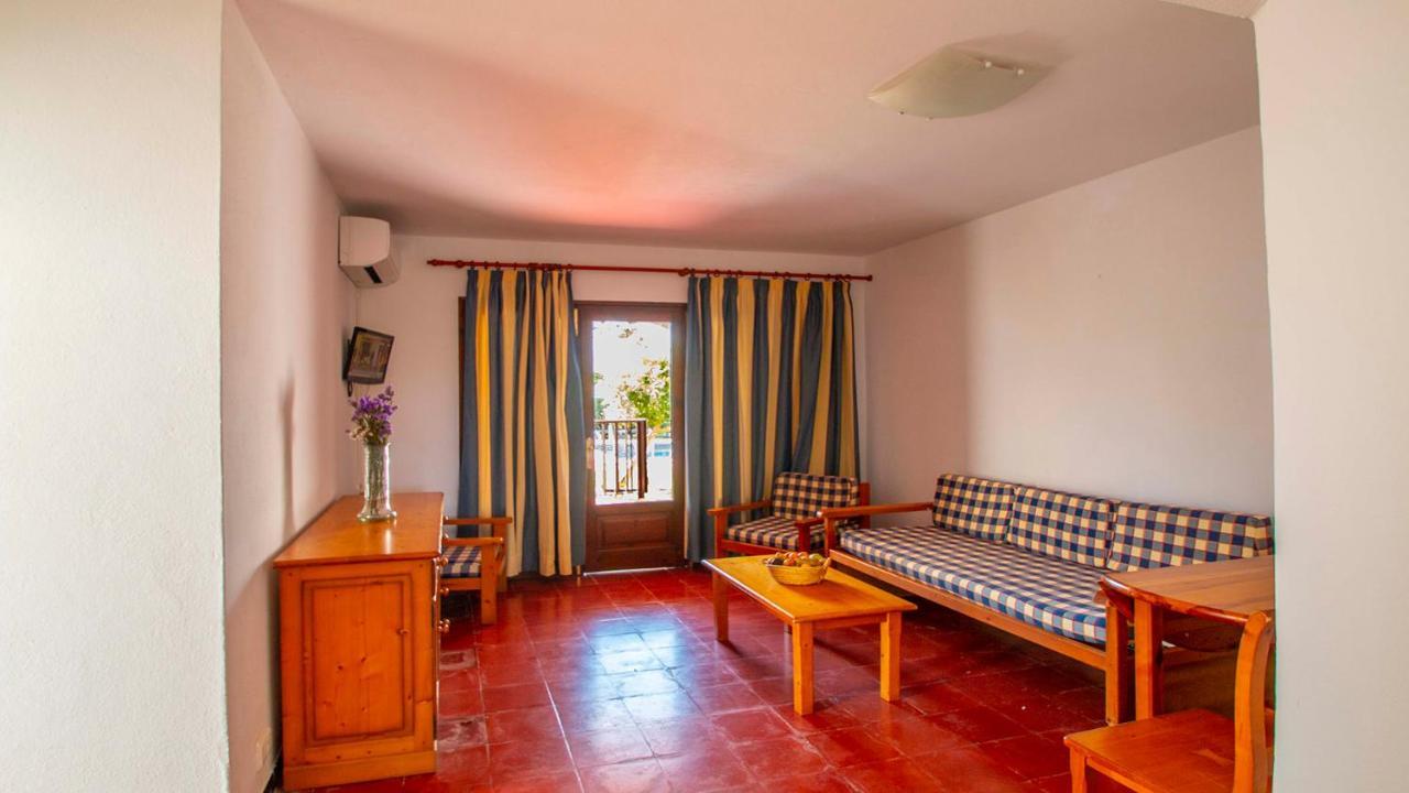 Sol Y Mar Aparthotel Cala'N Blanes  Exterior photo