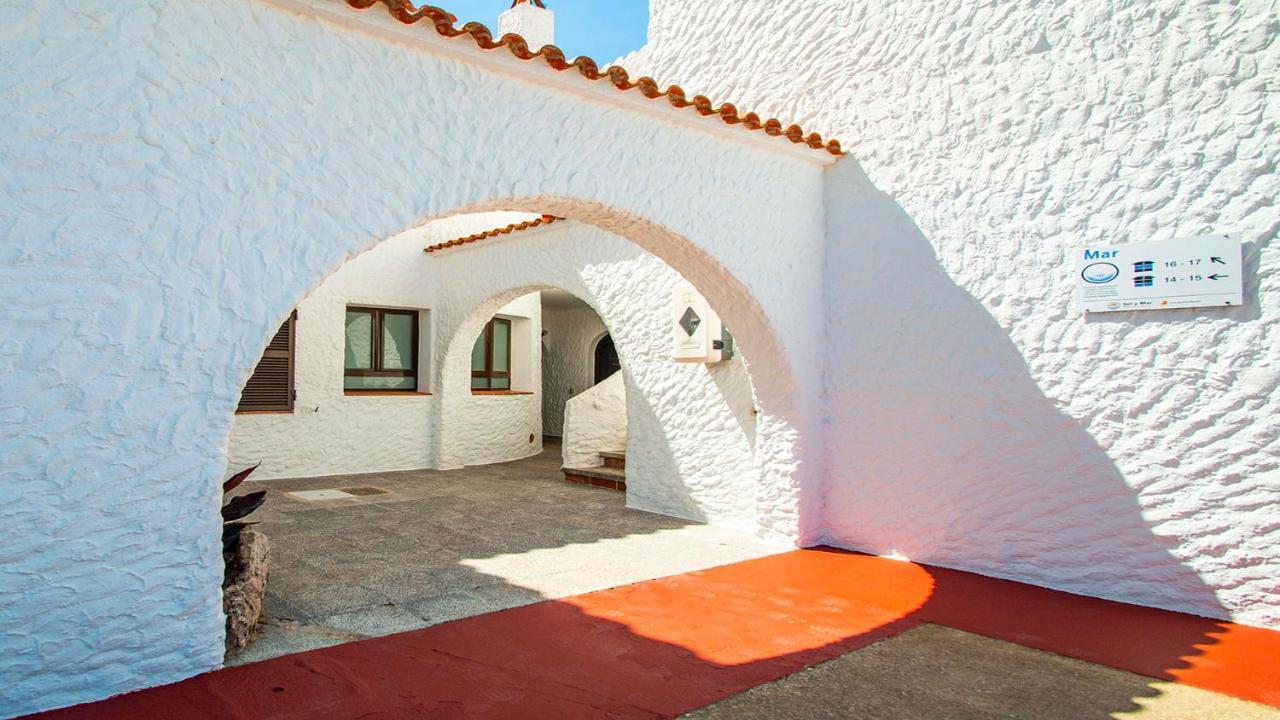 Sol Y Mar Aparthotel Cala'N Blanes  Exterior photo